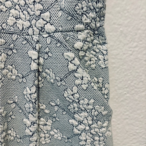 Tabitha Sleeveless V-Neck Cherry Blossom Fit and Flare Dress with Pockets 4 - Picture 4 of 10